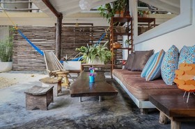 Teetotum hotel