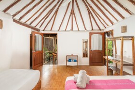 Yaxchen Tulum Eco Lodge & Cenote