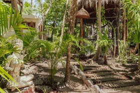 Yaxchen Tulum Eco Lodge & Cenote