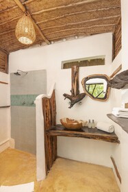 Yaxchen Tulum Eco Lodge & Cenote