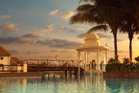 Dreams Sapphire Resort & Spa