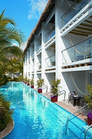 Secrets Aura Cozumel
