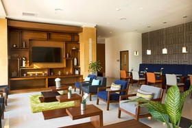 Hampton Inn & Suites by Hilton Paraiso