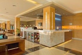 Hampton Inn & Suites by Hilton Paraiso