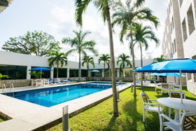 Holiday Inn Express Paraiso Dos Bocas