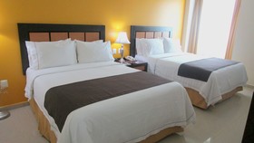 Holiday Inn Express Paraiso Dos Bocas