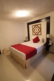 Choco's Hotel