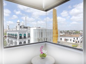 Olmeca Plaza Urban Express Hotel