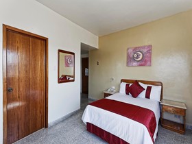 Olmeca Plaza Urban Express Hotel