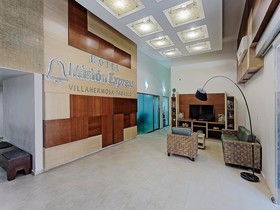 Olmeca Plaza Urban Express Hotel