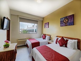Olmeca Plaza Urban Express Hotel