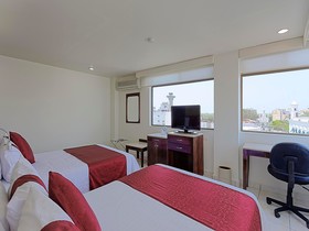 Olmeca Plaza Urban Express Hotel