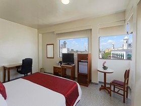 Olmeca Plaza Urban Express Hotel