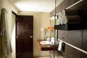 H177 Hotel