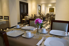 Plaza Colonial