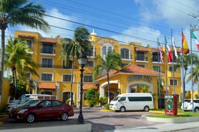 Hotel Hacienda Real