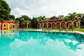 Hotel Hacienda Ticum