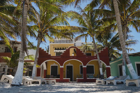 Casa Maya Lodge Robinson Crusoe Life