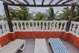 Casa Maya Lodge Robinson Crusoe Life