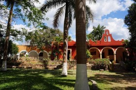 Hacienda Blanca Flor