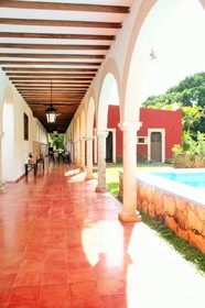 Hacienda Blanca Flor
