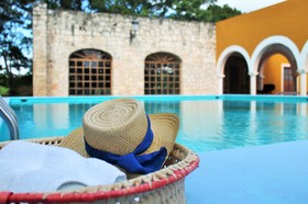 Hacienda Blanca Flor