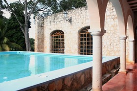 Hacienda Blanca Flor