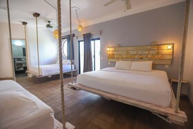 40 Canones Hotel