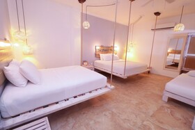 40 Canones Hotel