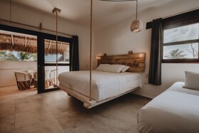 40 Canones Hotel