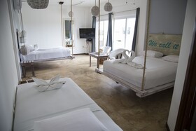 40 Canones Hotel