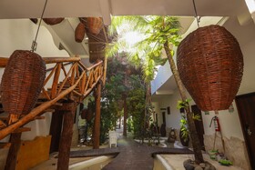 40 Canones Hotel