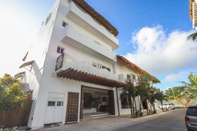 40 Canones Hotel
