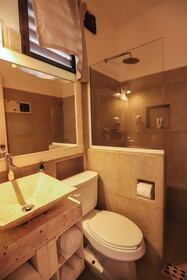 40 Canones Hotel