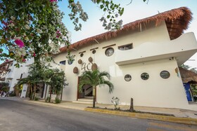 40 Canones Hotel