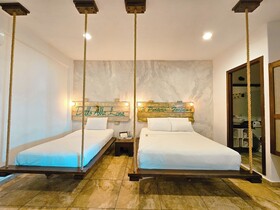 40 Canones Hotel
