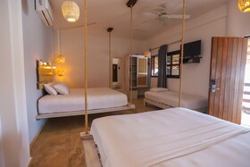 40 Canones Hotel
