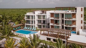 Aquastar Unique Hotel & Apartments