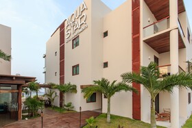 Aquastar Unique Hotel & Apartments