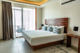 Aquastar Unique Hotel & Apartments