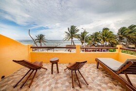 Mahasand Hotel & Hostel
