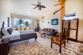 Mahasand Hotel & Hostel