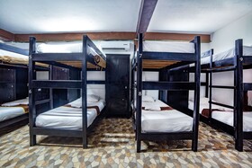 Mahasand Hotel & Hostel