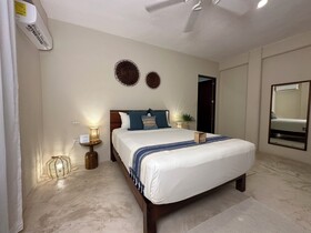 Noah Beach Hotel & Suites