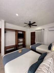 Noah Beach Hotel & Suites