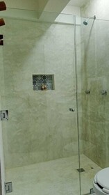 Noah Beach Hotel & Suites