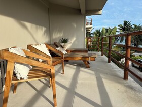 Noah Beach Hotel & Suites
