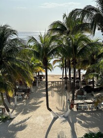 Noah Beach Hotel & Suites