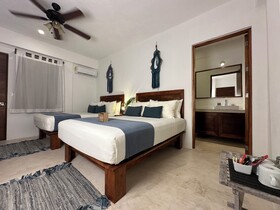 Noah Beach Hotel & Suites