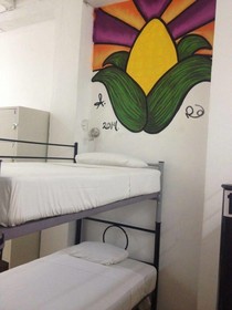Art Apart Hostel